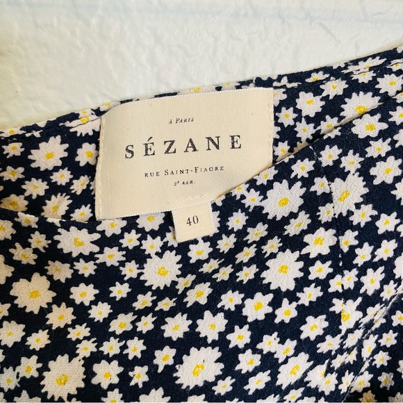 Sézane Micro White Ditzy Floral Navy Faux Wrap Mini Skirt | Size 40 | Size 8 - Picture 5 of 8